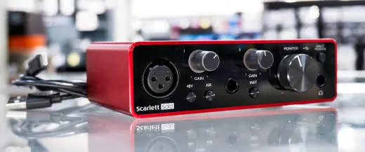 Focusrite - Scarlett Solo 3rd Gen USB Audio Interfac 2